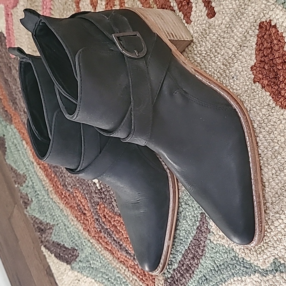 Free people back loop ankle boots buckle